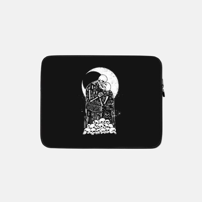The Kiss of Death-none zippered laptop sleeve-vp021