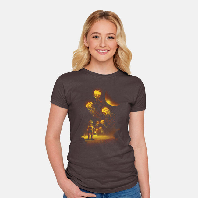 Close Encounters-womens fitted tee-dandingeroz