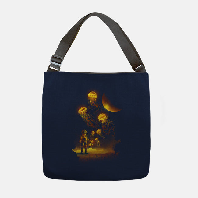 Close Encounters-none adjustable tote-dandingeroz