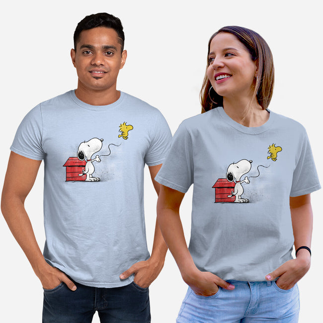 Dog With Bird-unisex basic tee-zascanauta