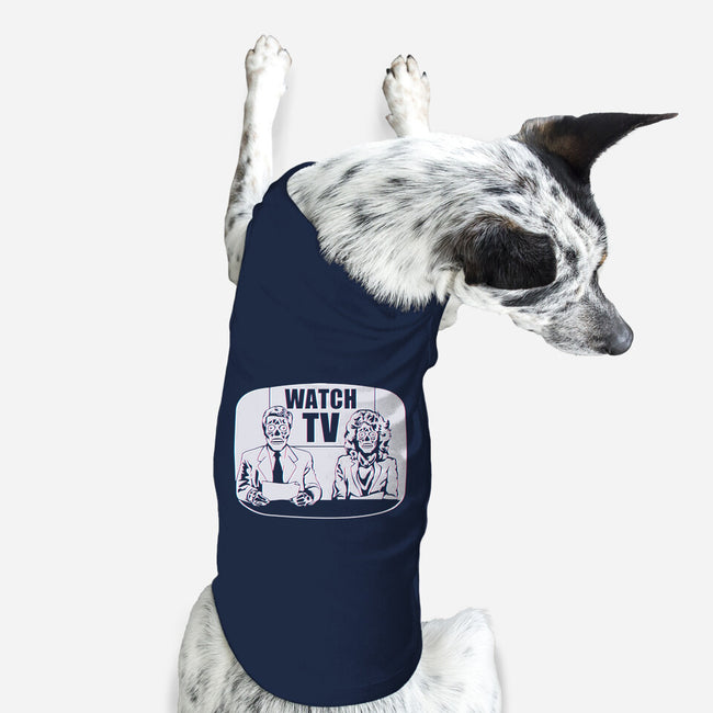 Watch TV-dog basic pet tank-daveleonardo