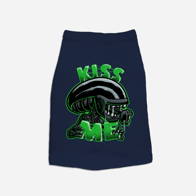 Alien Kiss Me-cat basic pet tank-Studio Mootant