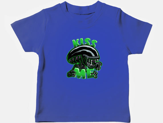 Alien Kiss Me