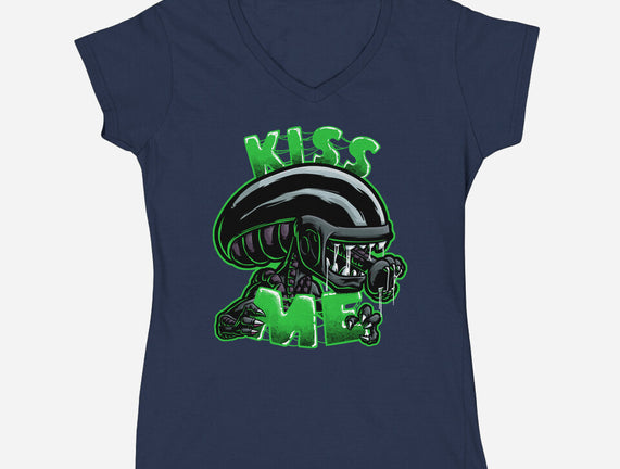 Alien Kiss Me