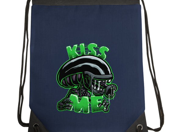 Alien Kiss Me