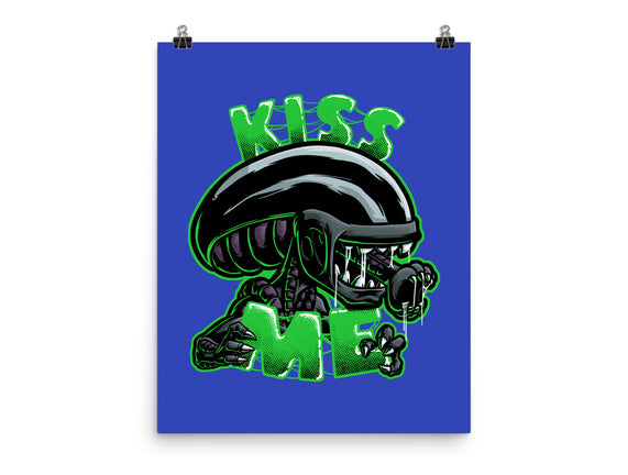 Alien Kiss Me