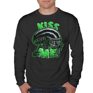 Alien Kiss Me