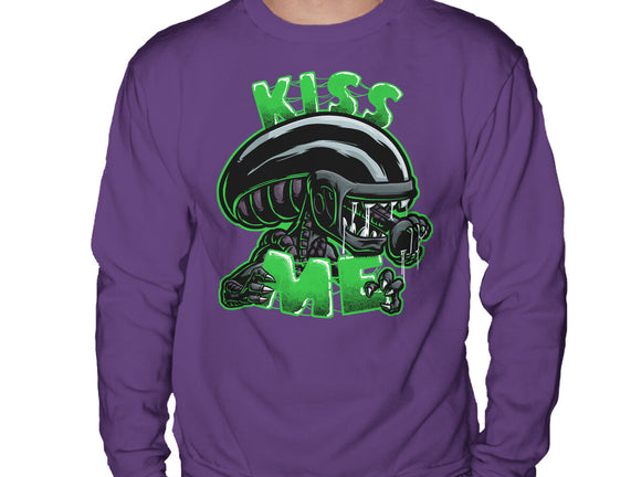 Alien Kiss Me