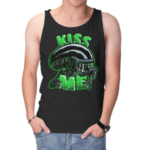 Alien Kiss Me