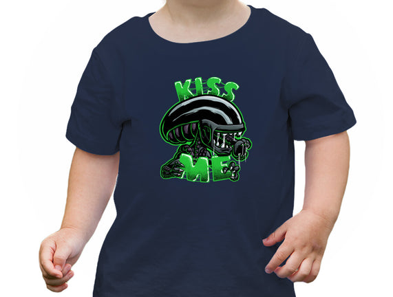 Alien Kiss Me