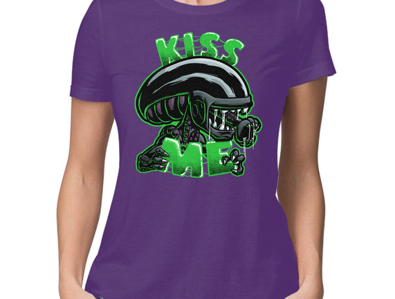 Alien Kiss Me