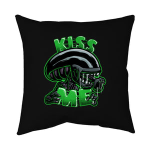 Alien Kiss Me