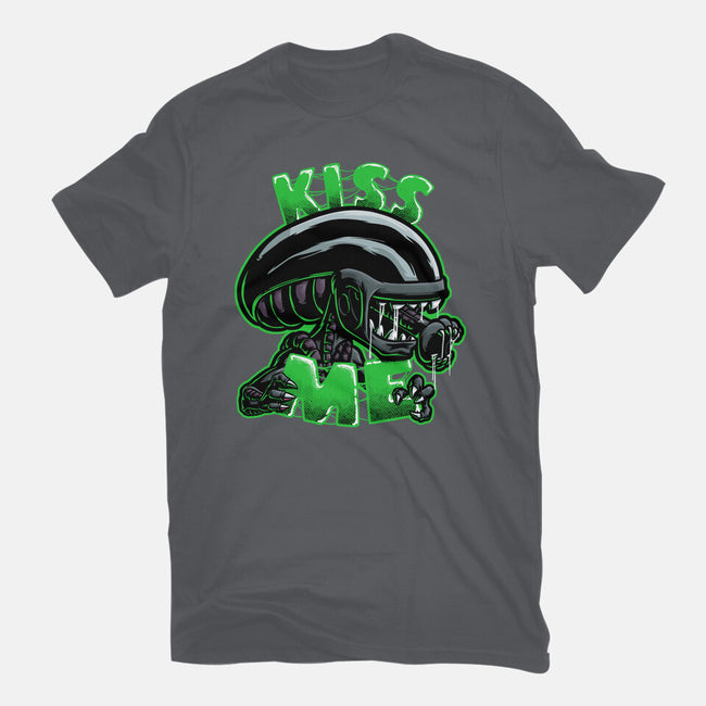 Alien Kiss Me-unisex basic tee-Studio Mootant