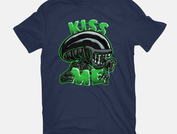 Alien Kiss Me