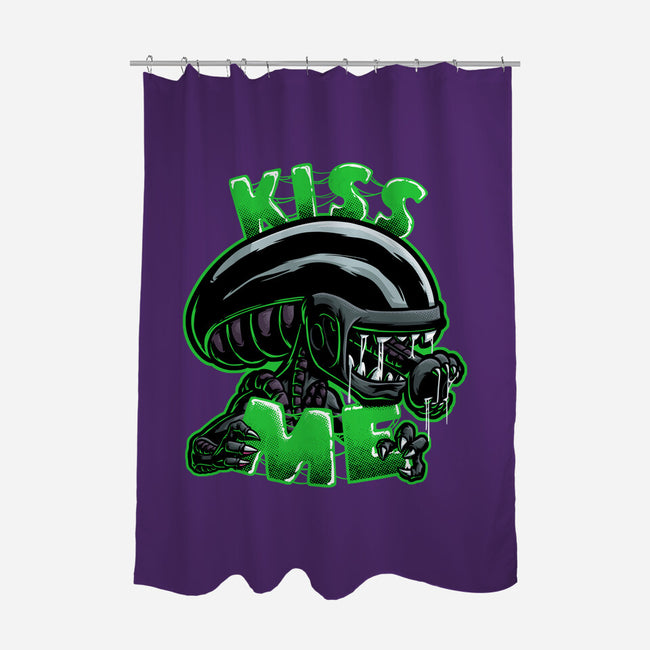 Alien Kiss Me-none polyester shower curtain-Studio Mootant