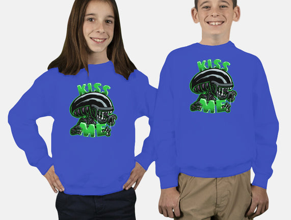 Alien Kiss Me