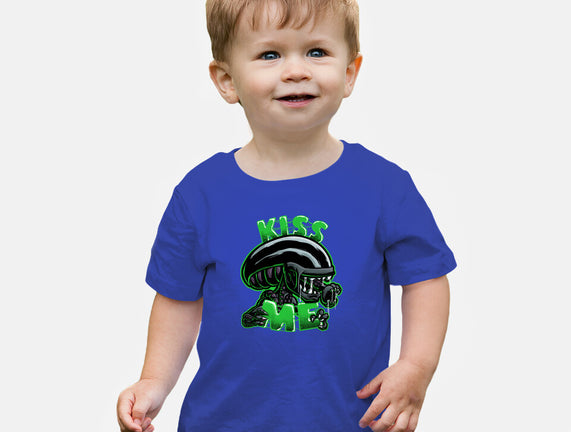 Alien Kiss Me