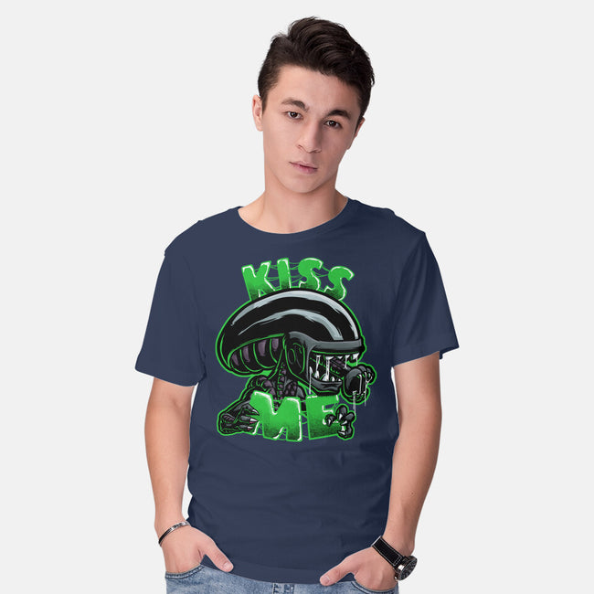 Alien Kiss Me-mens basic tee-Studio Mootant