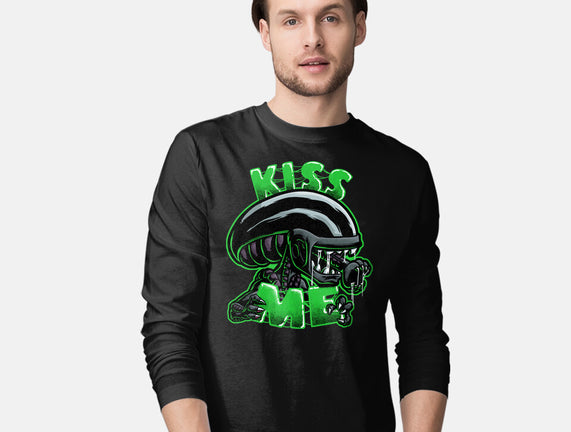 Alien Kiss Me