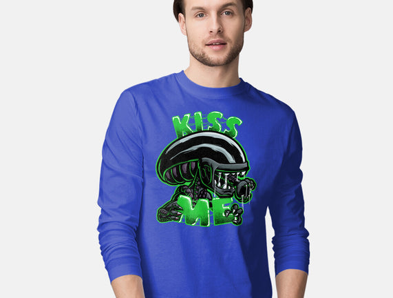Alien Kiss Me