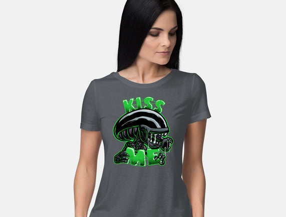 Alien Kiss Me