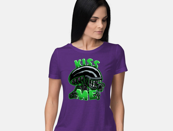 Alien Kiss Me