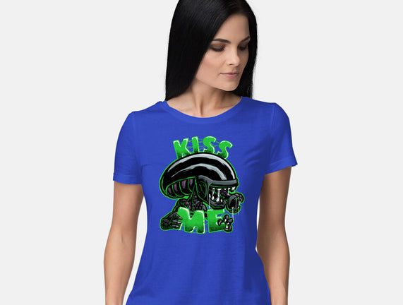 Alien Kiss Me