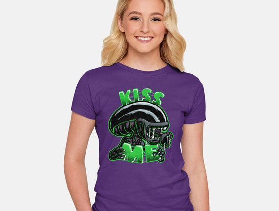 Alien Kiss Me