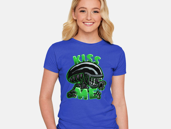 Alien Kiss Me