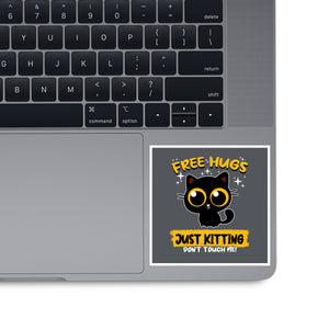 Free Hugs Just Kitting