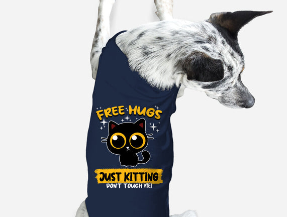 Free Hugs Just Kitting